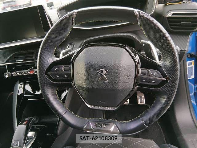 Peugeot 2008 2020-10 8831042-13