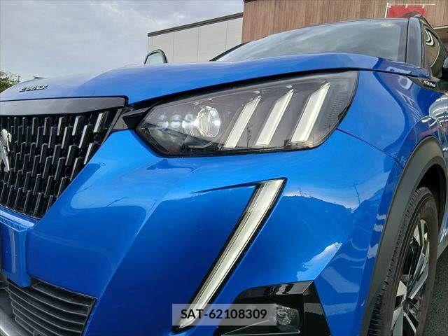 Peugeot 2008 2020-10 8831042-14