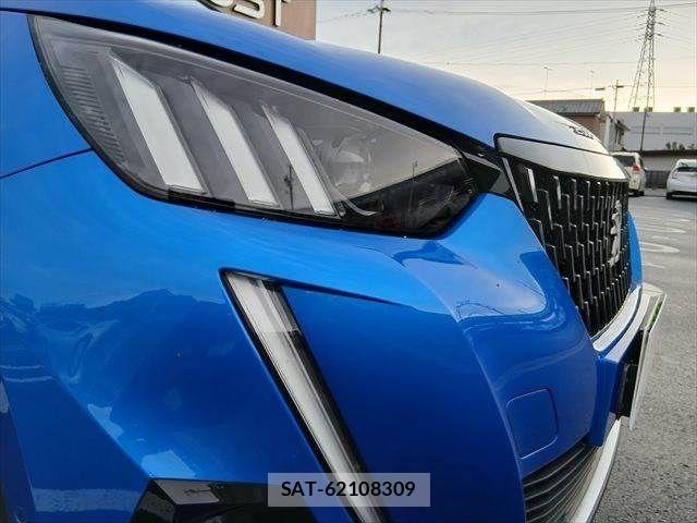 Peugeot 2008 2020-10 8831042-24
