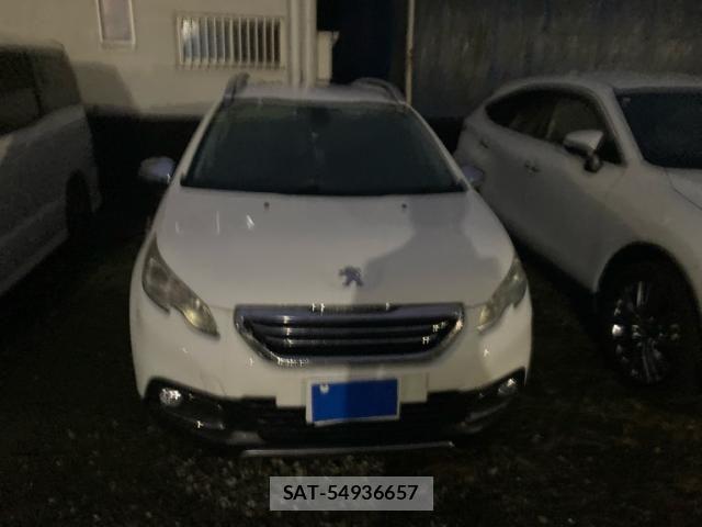 Peugeot 2008 2014-08 8831044-2