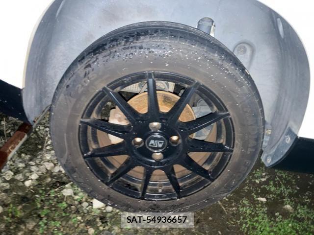 Peugeot 2008 2014-08 8831044-5