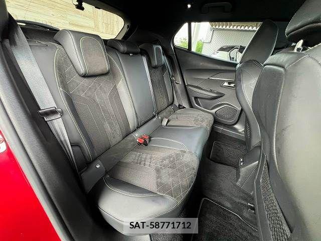 Peugeot 2008 2021-08 8871809-11