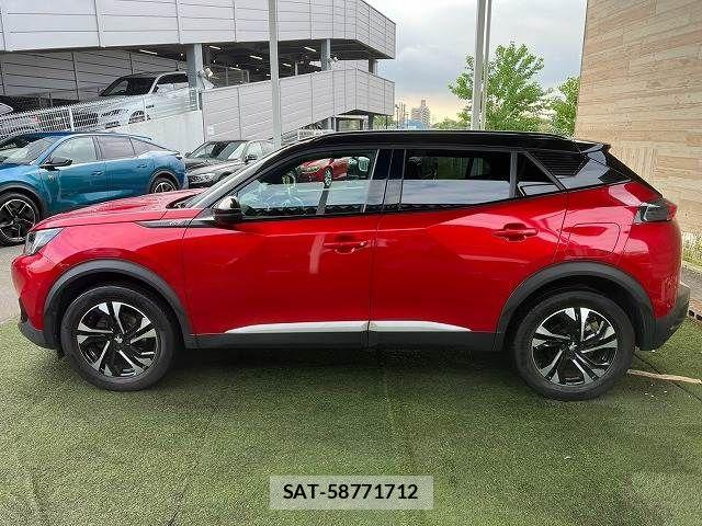 Peugeot 2008 2021-08 8871809-16