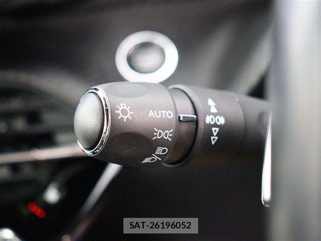 Peugeot 2008 2022-08 8881515-25