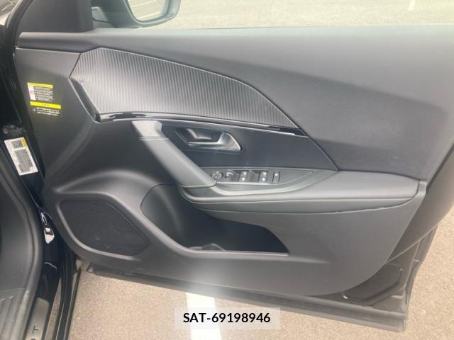 Peugeot 2008 2025-09 8881514-9