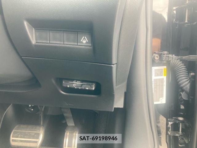 Peugeot 2008 2025-09 8881514-11