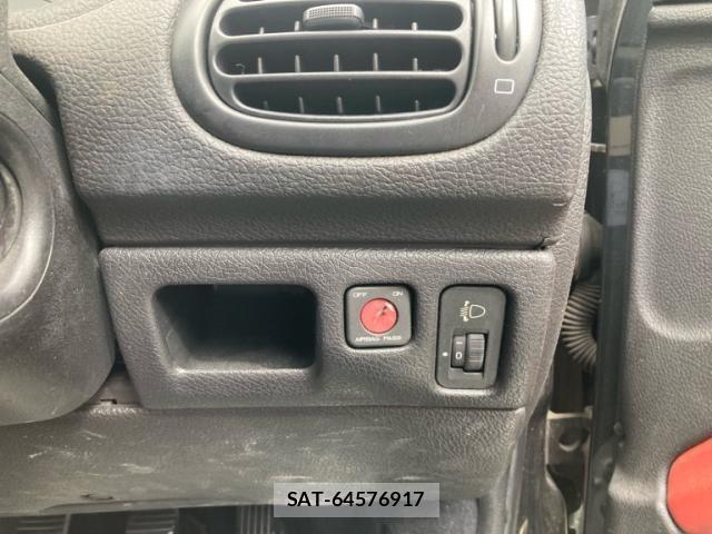 Peugeot 206 2004-07 6677472-12