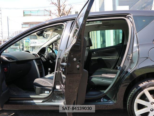 Peugeot 207 2009-10 1229138-11