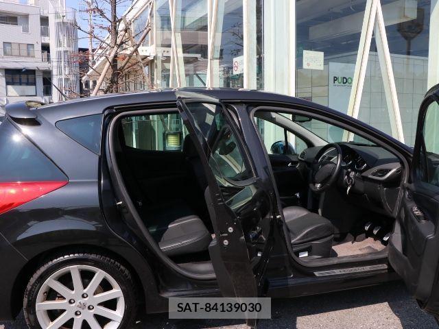 Peugeot 207 2009-10 1229138-12