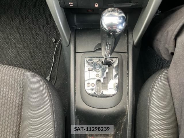 Peugeot 207 2011-09 7250383-15