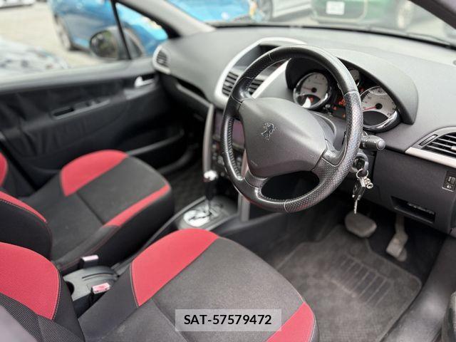 Peugeot 207 2012-02 7329277-1