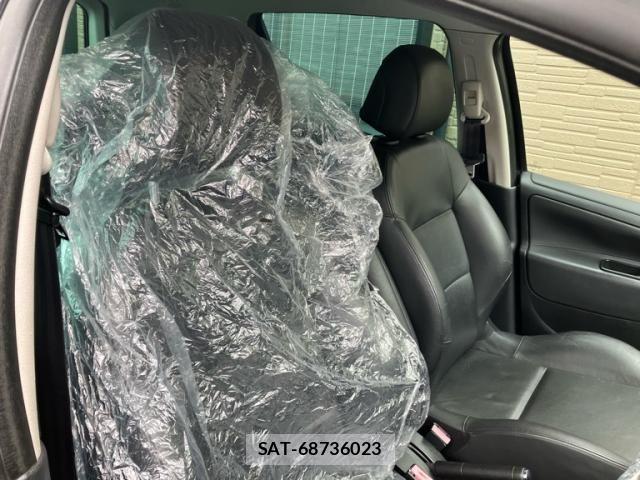 Peugeot 207 2010-01 8660948-8