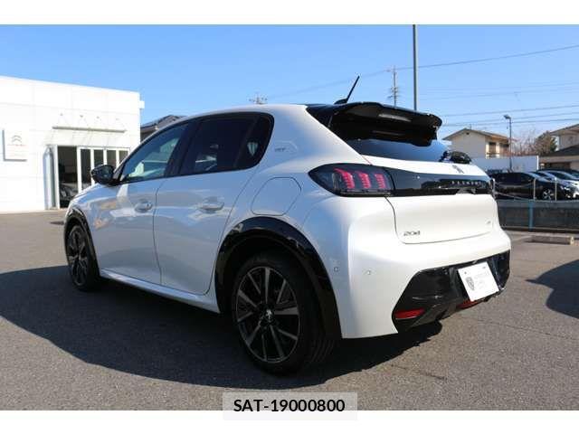 Peugeot 208 2023-02 852932-9