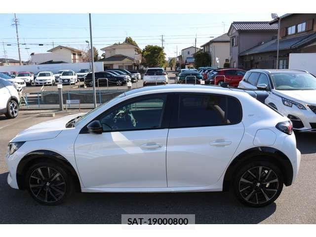 Peugeot 208 2023-02 852932-3