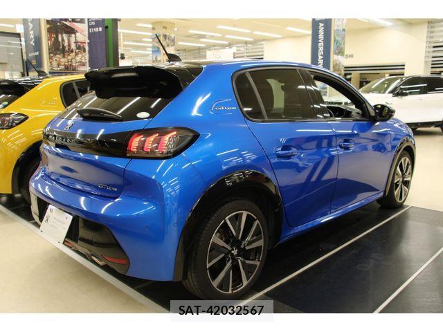 Peugeot 208 2020-09 1317193-10
