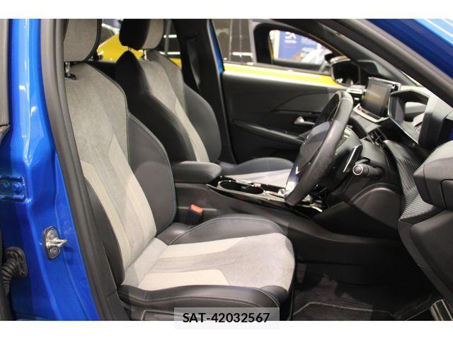 Peugeot 208 2020-09 1317193-3