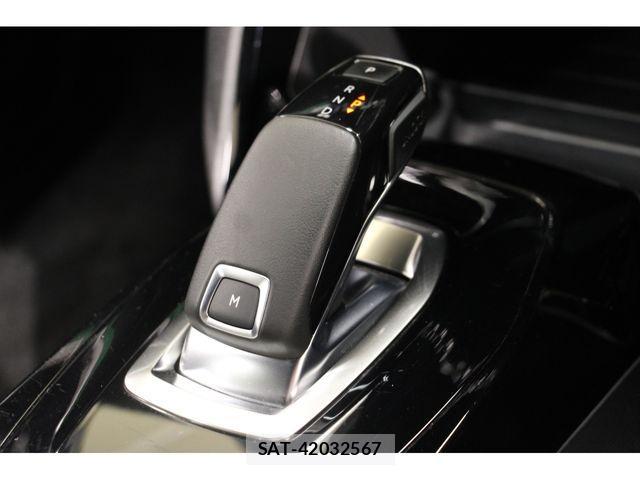 Peugeot 208 2020-09 1317193-7