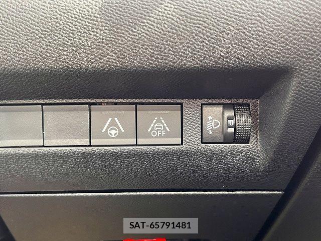 Peugeot 208 2021-05 1332597-11