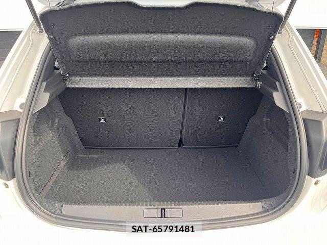 Peugeot 208 2021-05 1332597-20