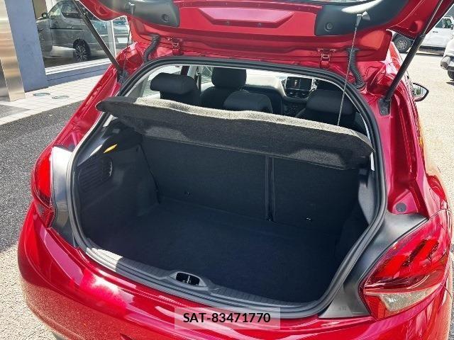 Peugeot 208 2018-03 1694613-13