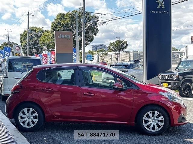 Peugeot 208 2018-03 1694613-3