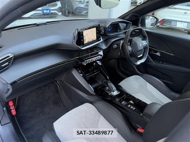 Peugeot 208 2021-01 1694612-17