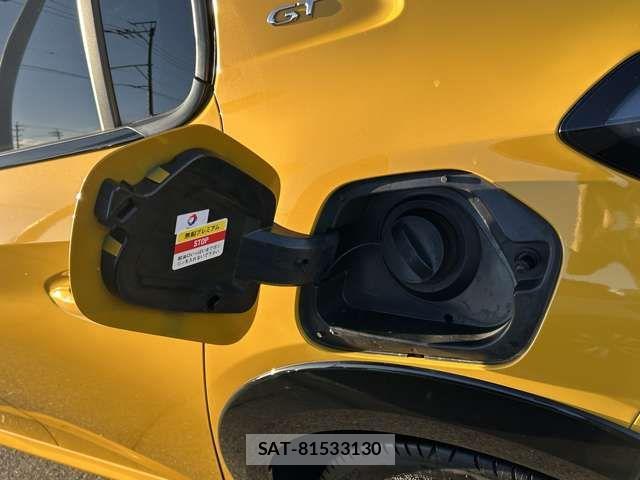 Peugeot 208 2022-04 1827918-16