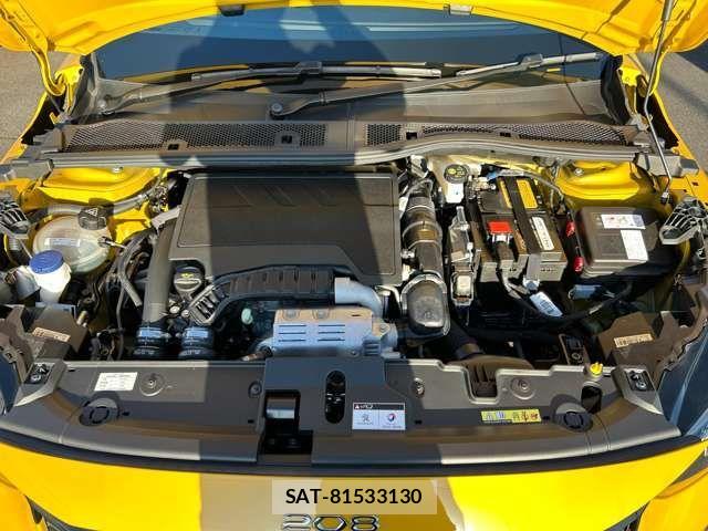 Peugeot 208 2022-04 1827918-19