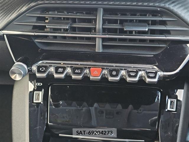 Peugeot 208 2020-11 1847690-20