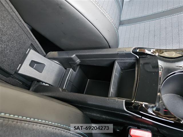 Peugeot 208 2020-11 1847690-23
