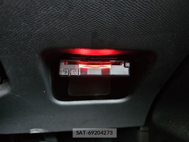 Peugeot 208 2020-11 1847690-25