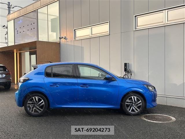 Peugeot 208 2020-11 1847690-3