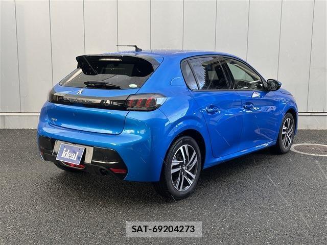Peugeot 208 2020-11 1847690-4