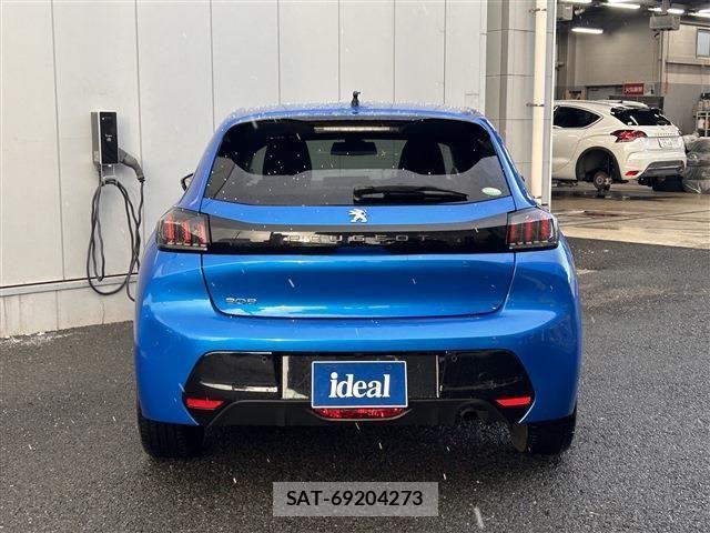 Peugeot 208 2020-11 1847690-5