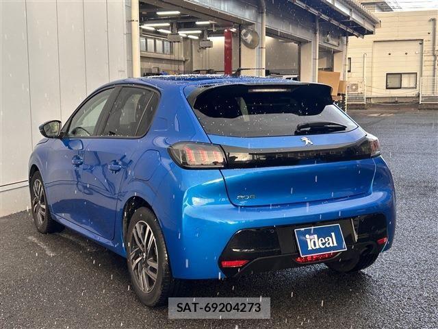 Peugeot 208 2020-11 1847690-6