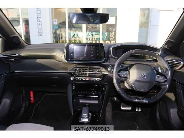 Peugeot 208 2021-03 2319951-12