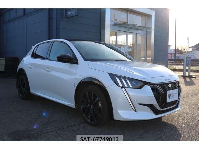 Peugeot 208 2021-03 2319951-8