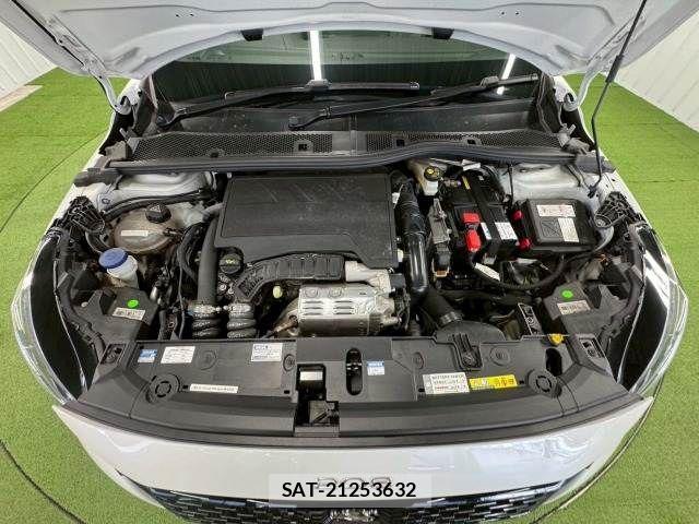 Peugeot 208 2021-03 3414856-11