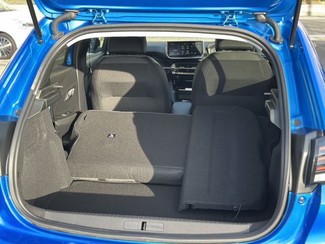 Peugeot 208 2025-12 3679903-17