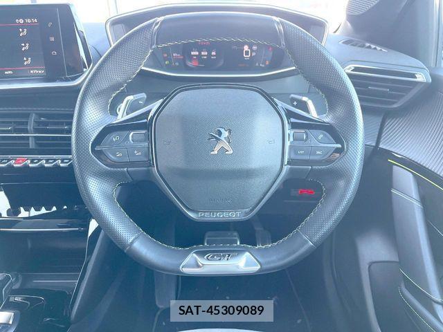 Peugeot 208 2020-10 3774095-9
