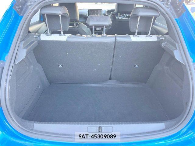 Peugeot 208 2020-10 3774095-11