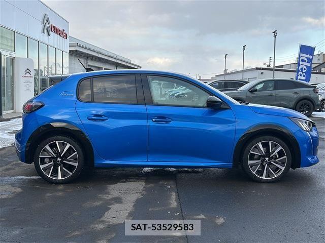 Peugeot 208 2020-08 3774094-3