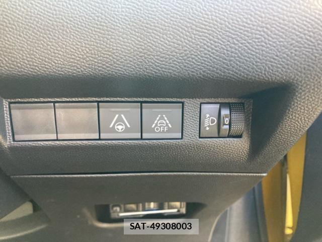Peugeot 208 2021-05 3774096-18