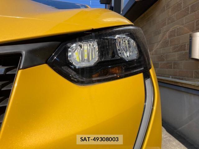Peugeot 208 2021-05 3774096-2