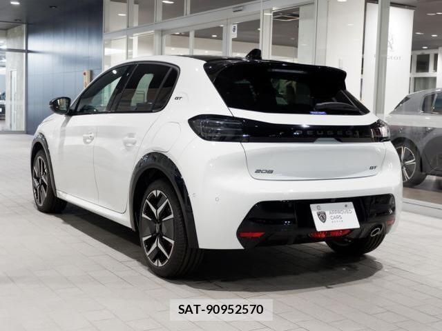 Peugeot 208 2025-06 3774084-7