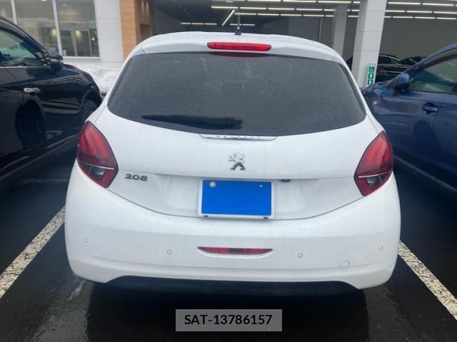 Peugeot 208 2018-09 4329165-9