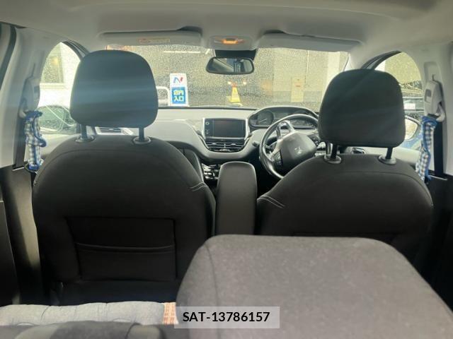 Peugeot 208 2018-09 4329165-14