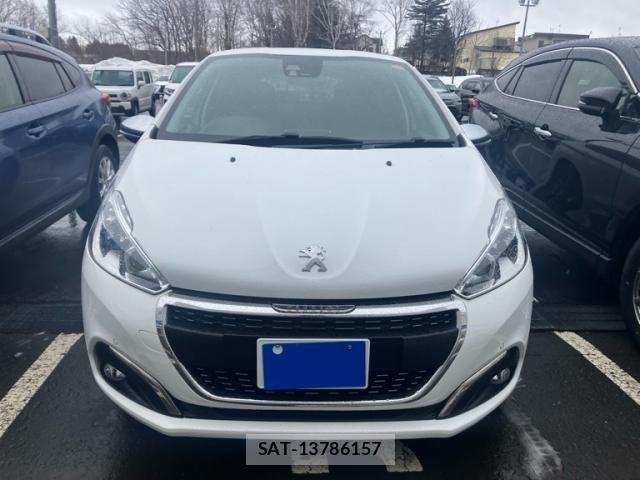 Peugeot 208 2018-09 4329165-1