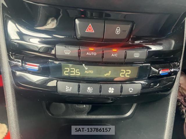 Peugeot 208 2018-09 4329165-24
