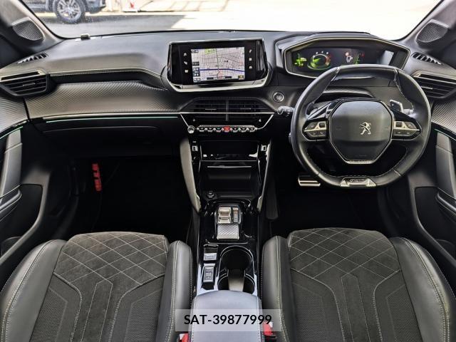 Peugeot 208 2022-04 4423123-12